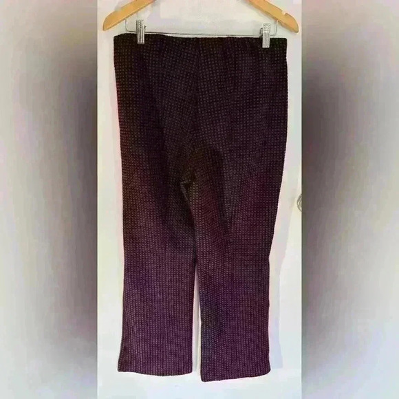 NWT Anthropologie Essential Crop Flare Pants In Maroon Navy Check Size Medium - Picture 4 of 14